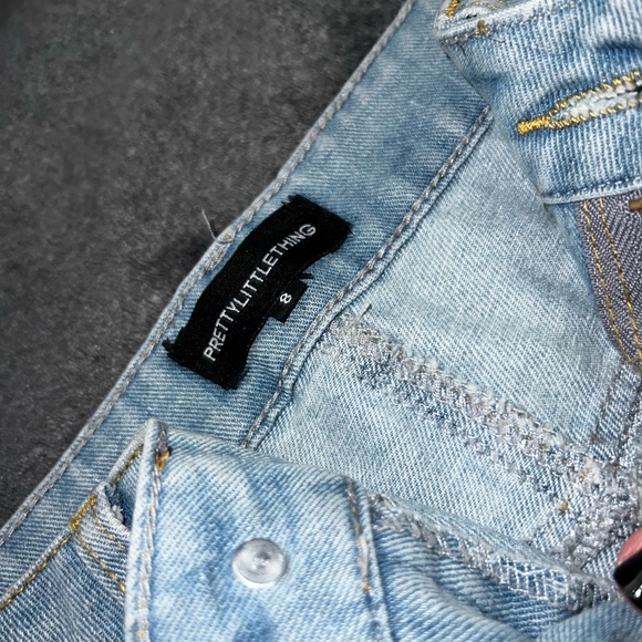 Pretty Little Thing Light-Washed Ripped Jeans - Picture 4 of 4